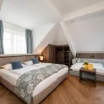 Lilienhof Hotel 3*